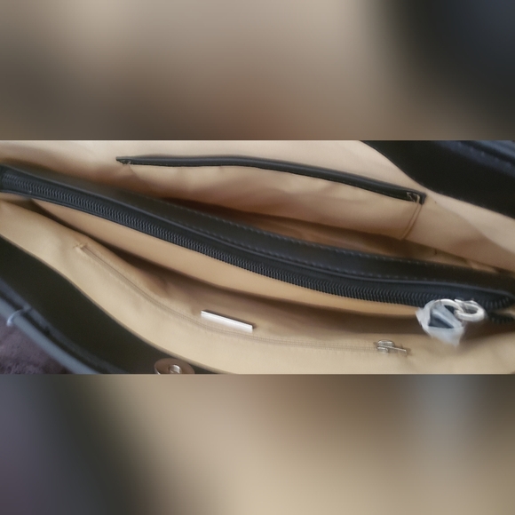 🤗Giani Bernini:Saffiano Plaid Tote and Wallet Set. A Macy's Exclusive - Picture 5 of 9